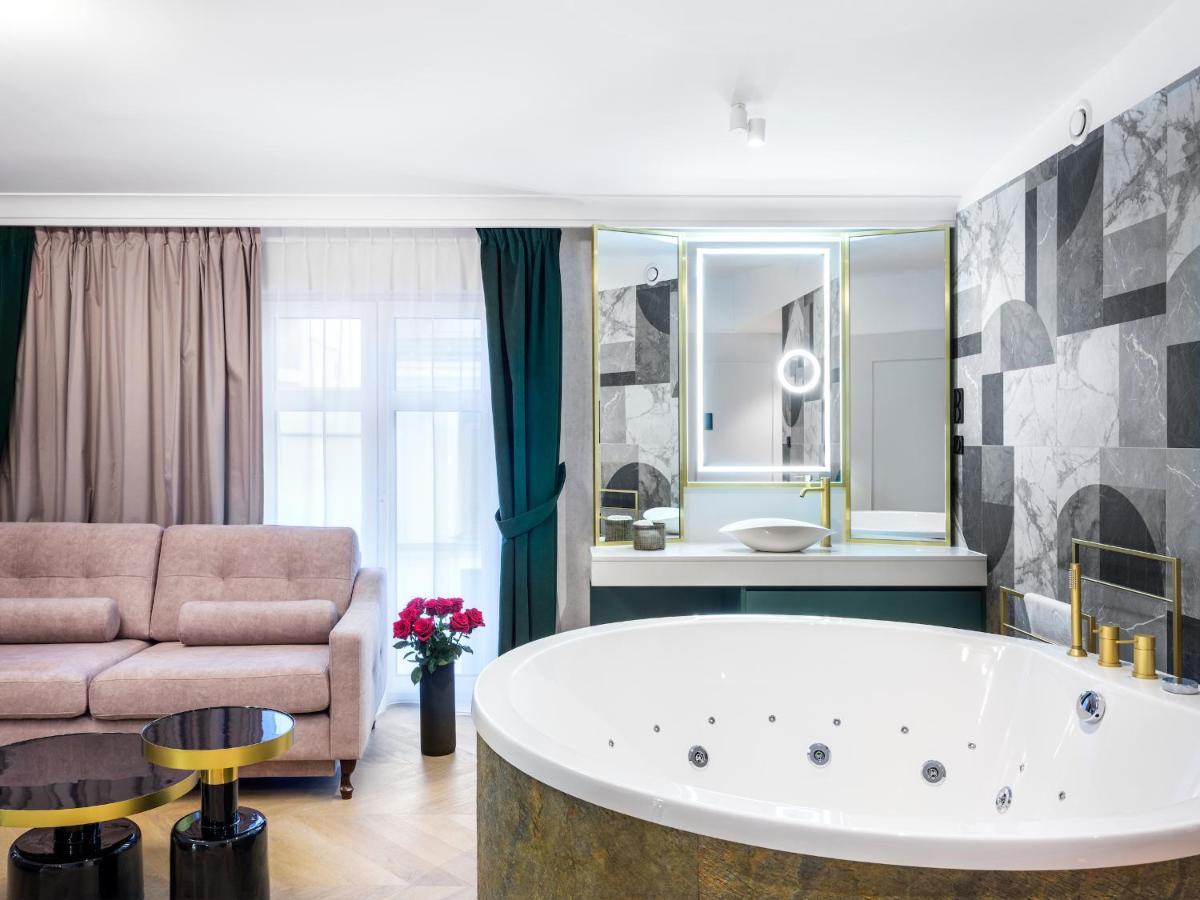 Golden Queen Deluxe Jacuzzi Apartments - Old Town Krakau Exterior foto